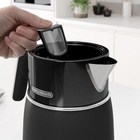Czajnik Morphy Richards Signature Black