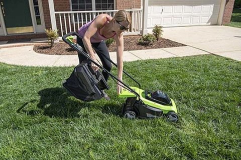 24V Kosiarka 33 cm GREENWORKS GD24LM33K4 - Zestaw ładowarka + akumulator 4Ah - 2516107UB