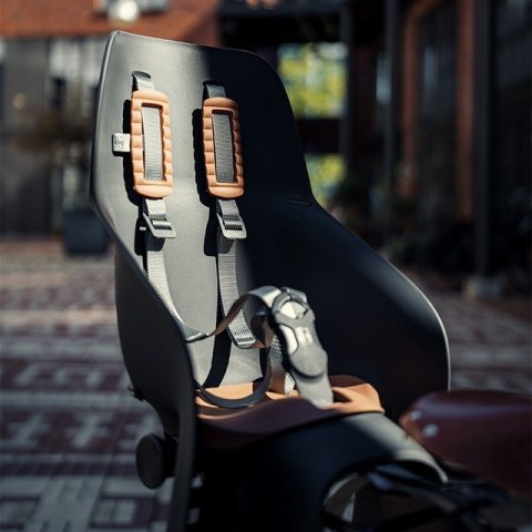URBAN IKI Tylny fotelik U-me Easyfix NA BAGAŻNIK kolor BLACK/BROWN