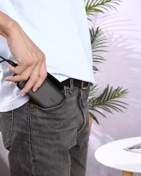 AUKEY POWERBANK 10000 MAH USB-C, 2X USB-A 18W